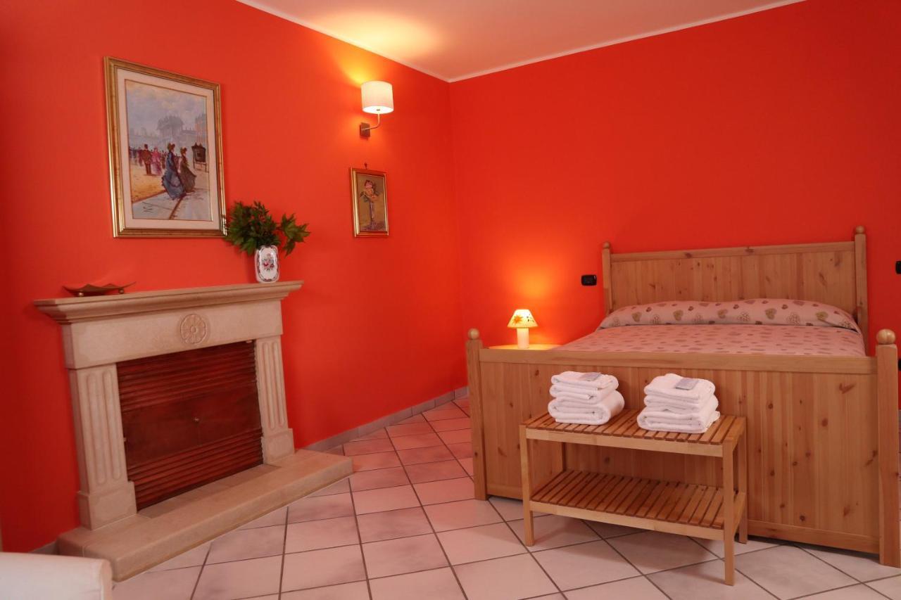 Controne B&B La Casa Del Sole المظهر الخارجي الصورة