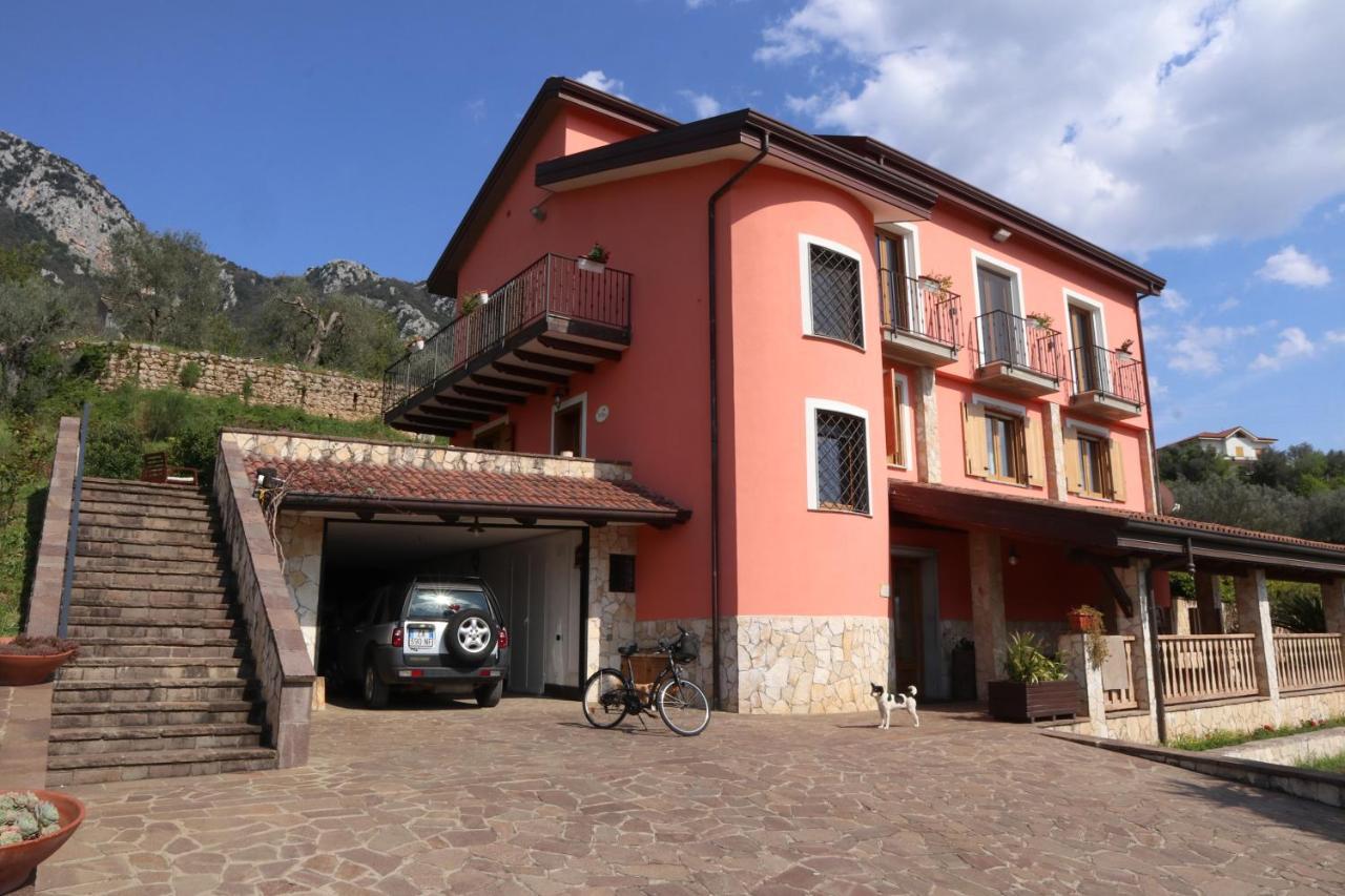 Controne B&B La Casa Del Sole المظهر الخارجي الصورة