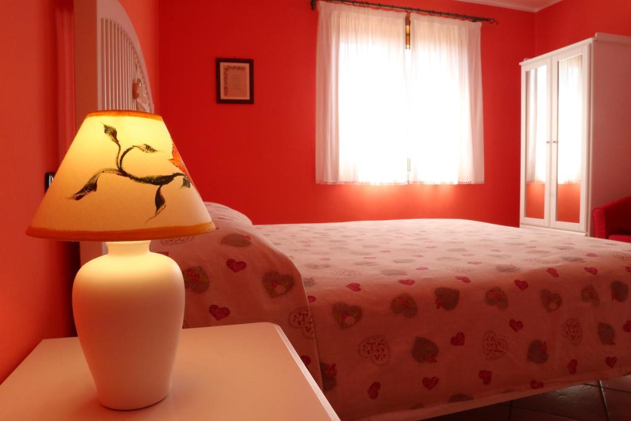 Controne B&B La Casa Del Sole المظهر الخارجي الصورة